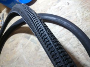 Покрышка 28x1 5/8x1 3/8 (37-622) SRC SV110